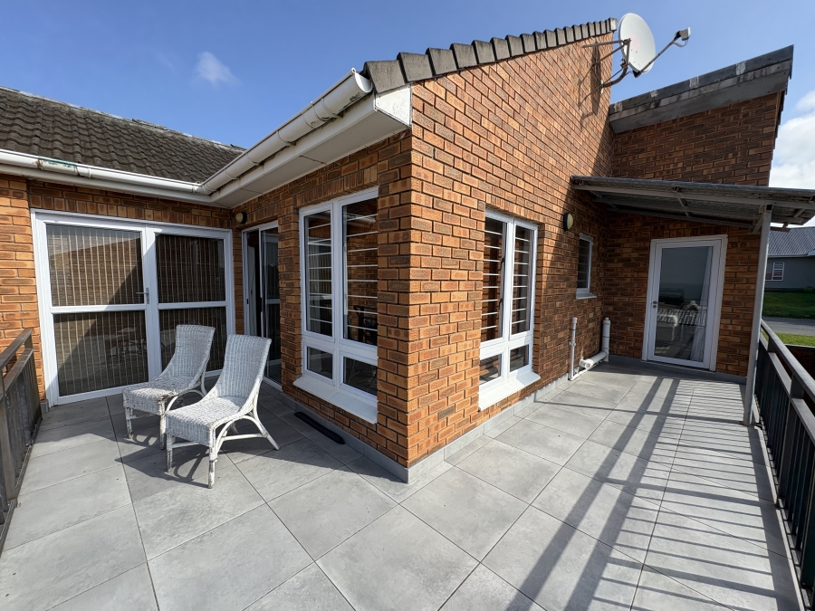 6 Bedroom Property for Sale in Cintsa East Eastern Cape